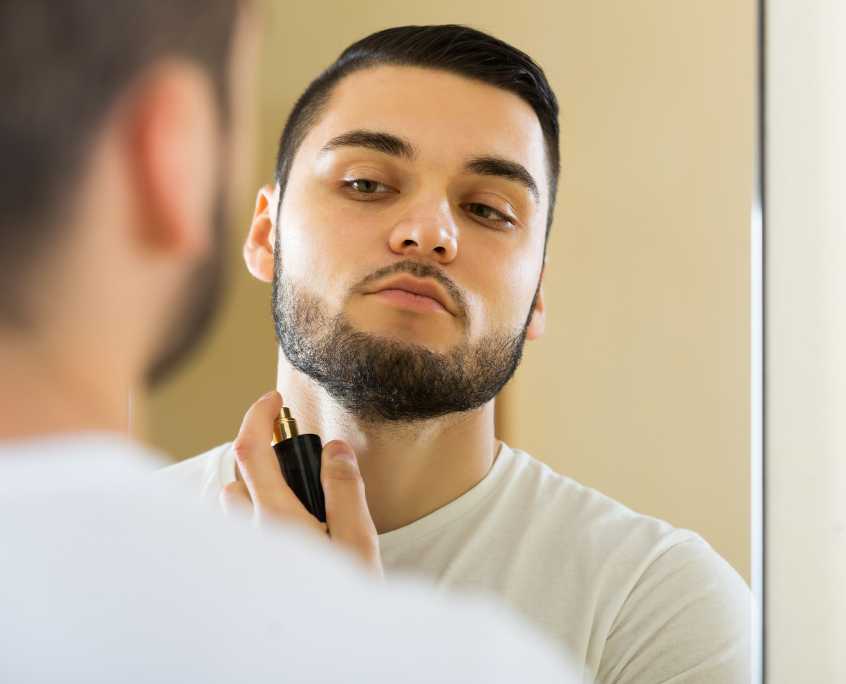 Perfume Etiquette: How to Wear Fragrance in Different Settings